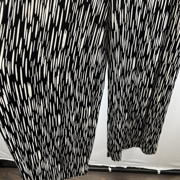 Chico's Monochrome Sleeveless Jumpsuit - Picture 5 of 7